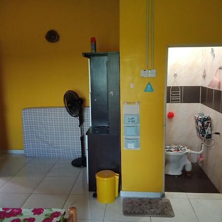 Inapan Desa Studio House Homestay Kangar Perlis Δωμάτιο φωτογραφία